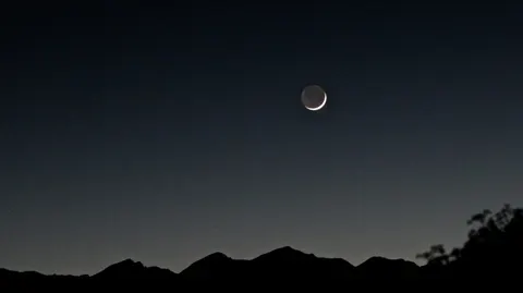 Does the Moon make its own light? No, it's borrowed